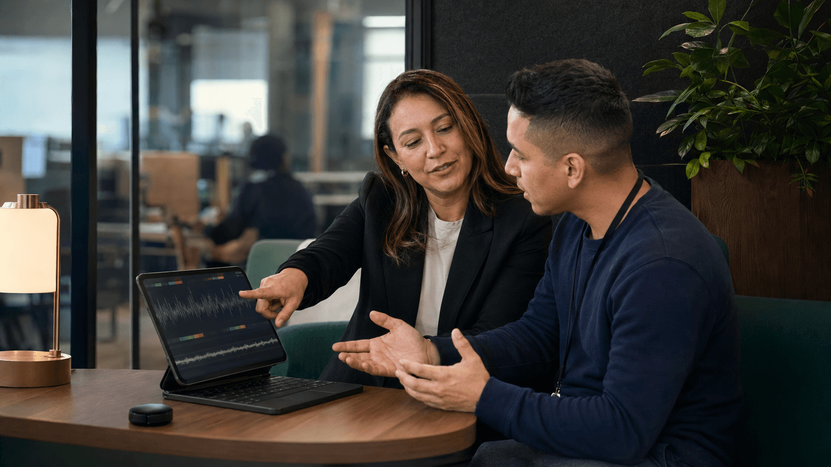 Sesión de coaching de calidad en BPO